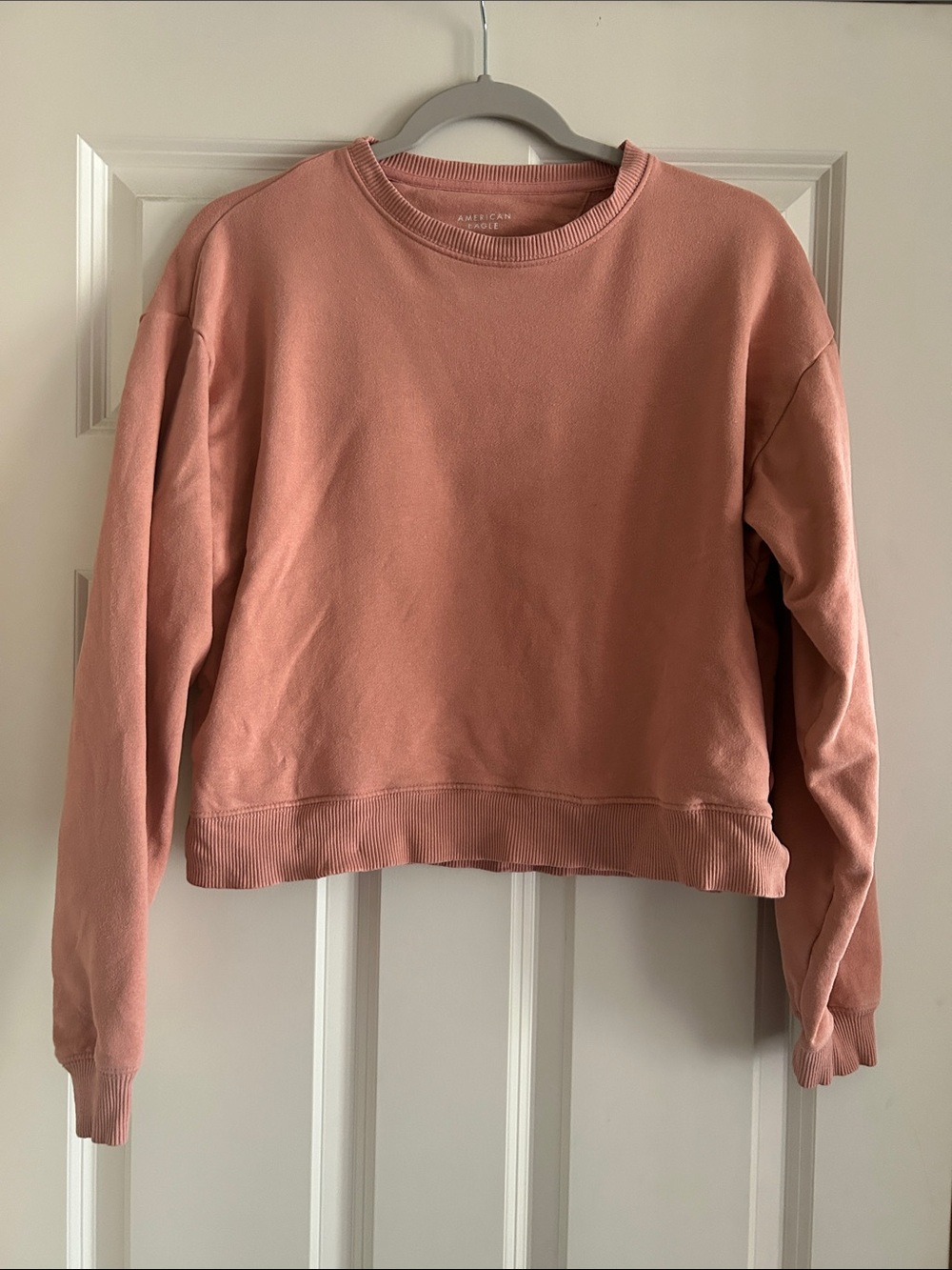 American Eagle Cropped Crewneck Sweatshirt S